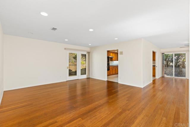 Detail Gallery Image 11 of 59 For 28444 Fallen Tree Ln, Escondido,  CA 92026 - 3 Beds | 2/1 Baths