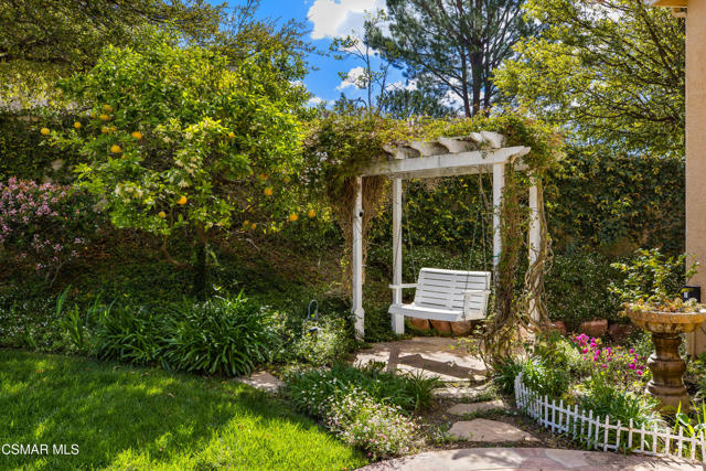 6285 Deerhill Road, Oak Park CA: https://media.crmls.org/mediaz/d7b8d57d-e983-4a90-a838-d41e200cf69a.jpg