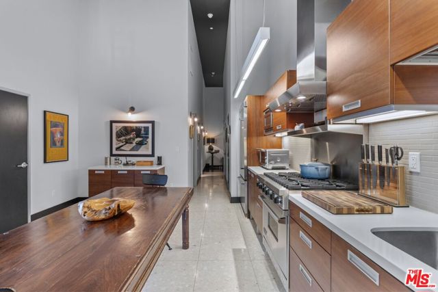 6735 Yucca Street, Los Angeles CA: https://media.crmls.org/mediaz/d7b9a58c-ecdf-4b4f-b36e-bb40fc795c50.jpg
