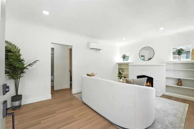 3912 Polk Ave, San Diego CA: https://media.crmls.org/mediaz/d7ba21bf-e381-48f7-9927-56e46bc81903.jpg