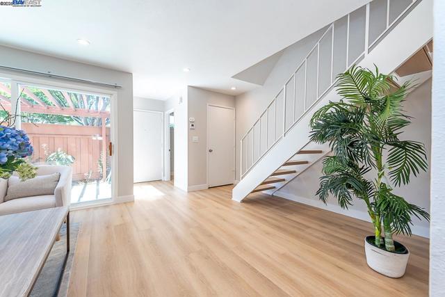 4562 Deerfield Ter, Fremont CA: https://media.crmls.org/mediaz/d7bacfef-d55a-4e78-ab58-558054221259.jpg