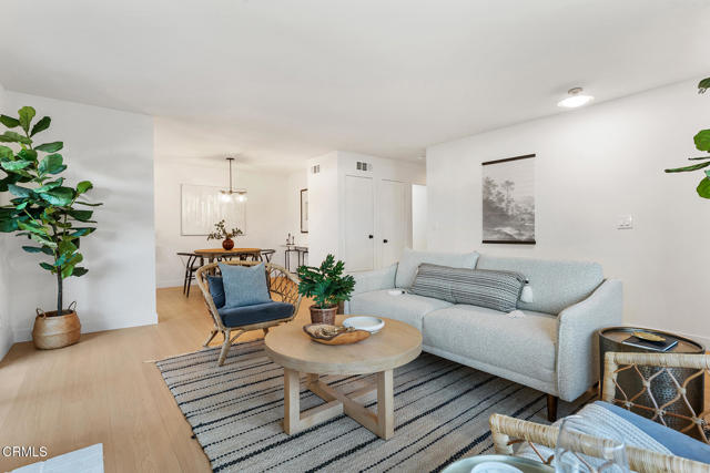 4490 Lubbock Drive, Simi Valley CA: https://media.crmls.org/mediaz/d7bbcc4f-1b48-4c05-b42a-b3057d82ae32.jpg