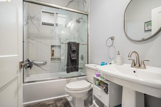 Image 31 of 36 For 2804 Acton St