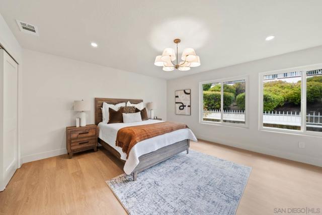 4946 Kalamis Way, Oceanside CA: https://media.crmls.org/mediaz/d7bc2ce8-e30f-4a6a-9257-abad15d68b6c.jpg
