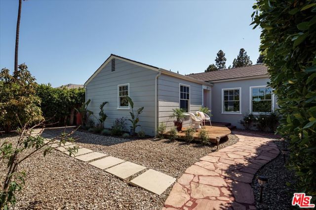 4148 Brunswick Avenue, Los Angeles CA: https://media.crmls.org/mediaz/d7bd7e91-1038-4e86-b00a-2fd30002346a.jpg