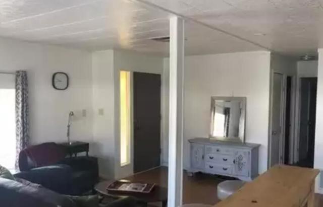 6 Cholla Lane, Palm Desert CA: https://media.crmls.org/mediaz/d7bd9631-f9e0-46ab-81dc-5fadd06d712d.jpg