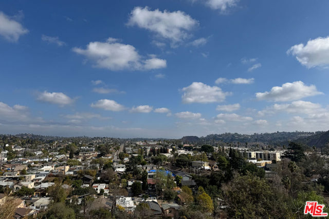 4781 Marmion Way, Los Angeles CA: https://media.crmls.org/mediaz/d7bdb532-9ea0-40ec-bd36-6d21fa0cc7b2.jpg
