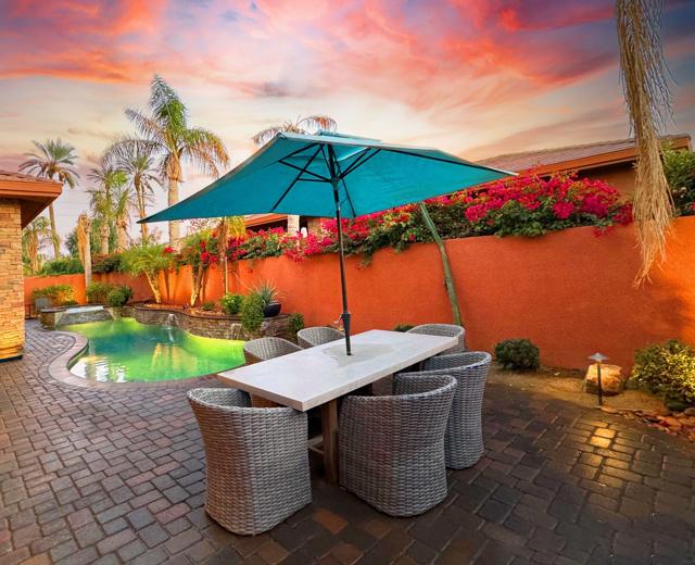 79965 Del Sol A Sol, La Quinta CA: https://media.crmls.org/mediaz/d7beeb61-d410-4c56-9bab-f51bf5c2ca34.jpg