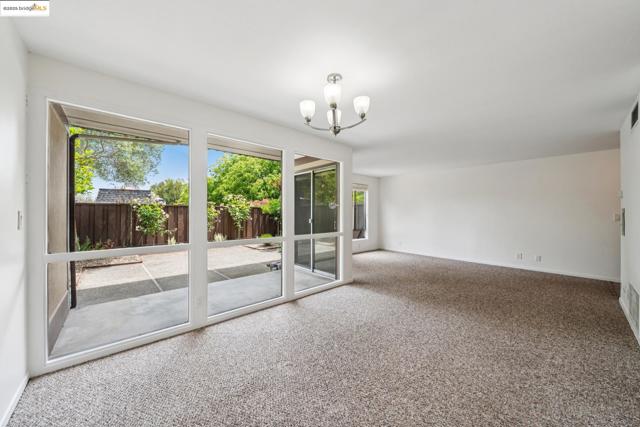 3 Forest Lane, San Rafael CA: https://media.crmls.org/mediaz/d7bf8eb1-9401-4653-b010-d43c79648ec4.jpg