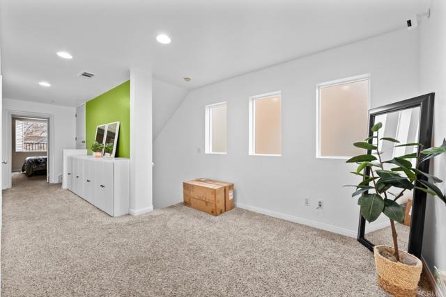 Detail Gallery Image 26 of 41 For 1683 Kincaid Ave, Chula Vista,  CA 91913 - 4 Beds | 4 Baths