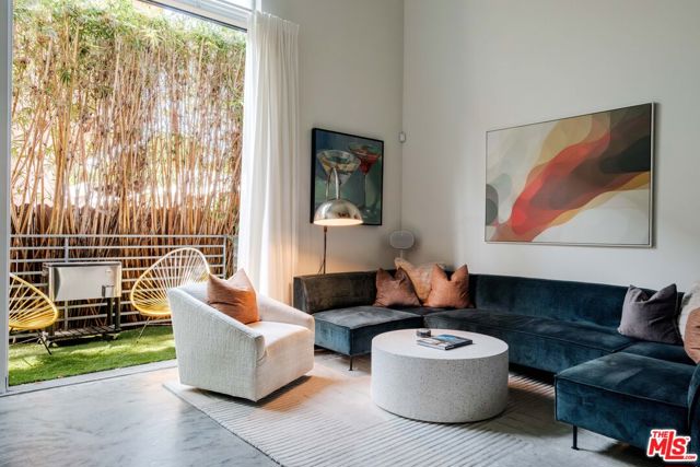 1220 N Orange Grove Avenue, West Hollywood CA: https://media.crmls.org/mediaz/d7c1b844-f498-48b5-926d-930ff09eabd9.jpg