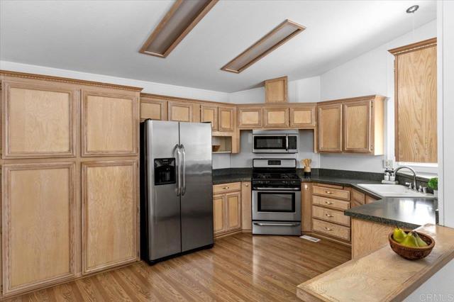 5128 Don Mata, Carlsbad CA: https://media.crmls.org/mediaz/d7c3217c-9e2c-45de-a814-4b893bdd3360.jpg