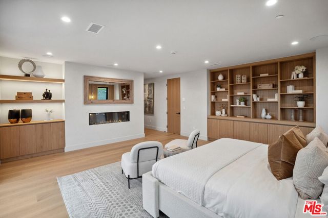 12041 Marine Street, Los Angeles CA: https://media.crmls.org/mediaz/d7c34ef2-759e-4218-a66f-66d50f1be5fc.jpg