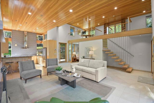 28140 Story Hill Lane, Los Altos Hills CA: https://media.crmls.org/mediaz/d7c39a00-289d-4d6d-b2d3-98d20953d066.jpg