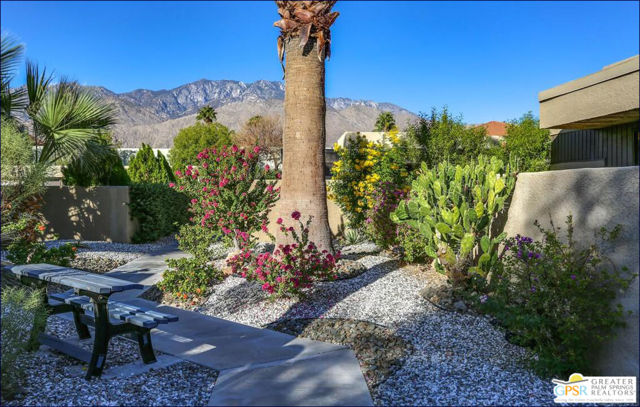 425 Bradshaw Lane, Palm Springs CA: https://media.crmls.org/mediaz/d7c3cd38-f5b5-455b-9a5a-9e13afbf3d49.jpg