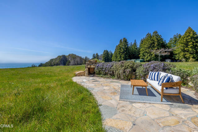 28651 S Highway 1, Point Arena CA: https://media.crmls.org/mediaz/d7c3e5a8-98c4-4874-b86c-249f285e8482.jpg