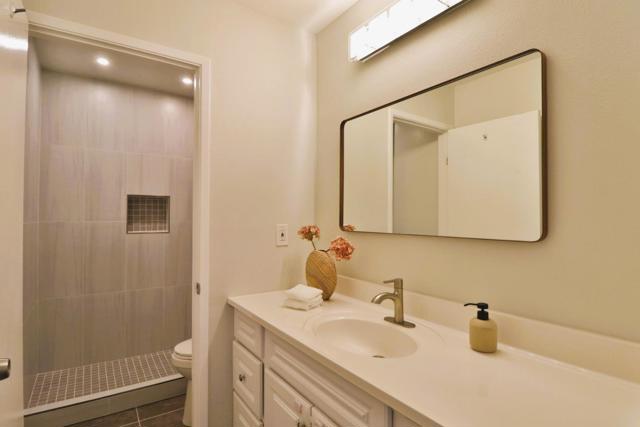 284 Rosewood Court, Hayward CA: https://media.crmls.org/mediaz/d7c4c998-6f46-45b4-92f1-217ff45cc1ae.jpg
