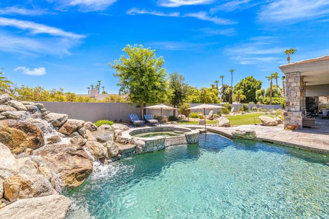 28 Clancy Lane S Lane, Rancho Mirage CA: https://media.crmls.org/mediaz/d7c4edef-e00c-414c-8b4c-c470416327ca.jpg