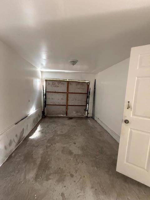 1049 55th Street, Emeryville CA: https://media.crmls.org/mediaz/d7c5029a-1a36-4a34-8e56-fae76466efec.jpg