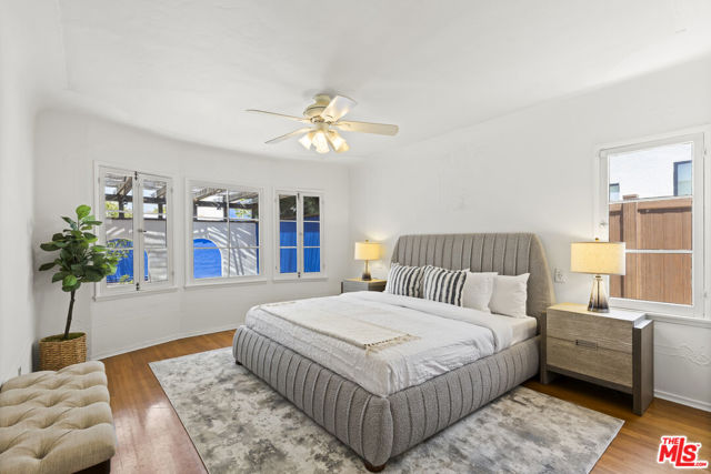 1335 S Sierra Bonita Avenue, Los Angeles CA: https://media.crmls.org/mediaz/d7c5c0c2-22a4-4790-bf0c-6a9f1b74c6fa.jpg