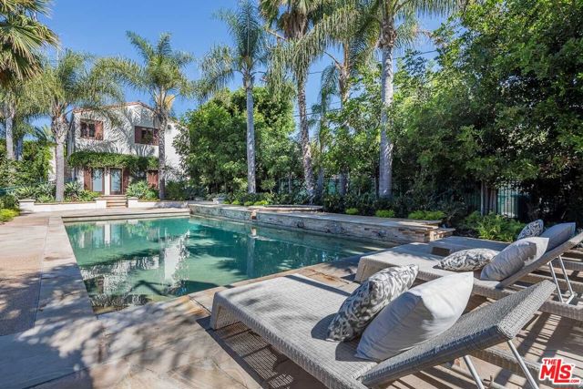 706 Canon Drive, Beverly Hills, California 90210, 9 Bedrooms Bedrooms, ,10 BathroomsBathrooms,Single Family Residence,For Sale,Canon,24363277