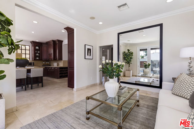 1471 S Crest Drive, Los Angeles CA: https://media.crmls.org/mediaz/d7c6beec-919c-418f-9059-e28e28ee5559.jpg