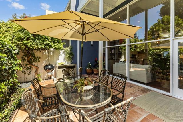 1721 Stone Pine Lane, Menlo Park CA: https://media.crmls.org/mediaz/d7c81098-e720-4fda-95f0-498ca003bb8a.jpg