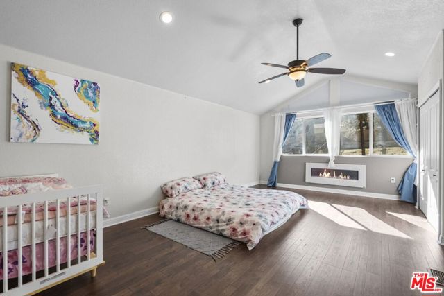 1197 Oriole Road, Wrightwood CA: https://media.crmls.org/mediaz/d7c9692c-087f-4527-9add-793c85d0e3e0.jpg