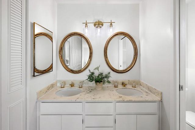 15 Eastridge Circle, Pacifica CA: https://media.crmls.org/mediaz/d7c9f2a3-4a17-4de3-810c-42fc5e92202b.jpg