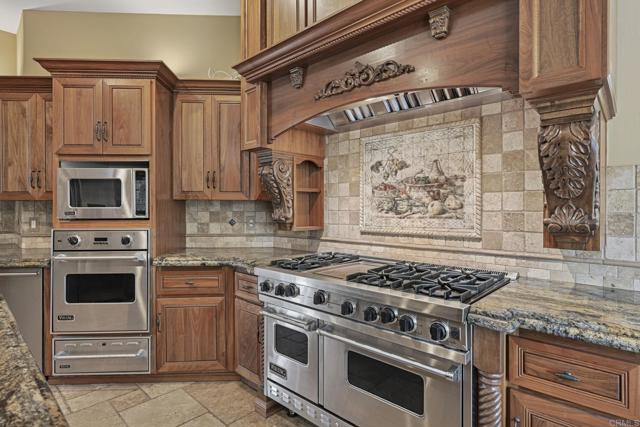 431 Flores de Oro, Rancho Santa Fe CA: https://media.crmls.org/mediaz/d7cac1af-0850-4429-82d4-b8c9349468fd.jpg