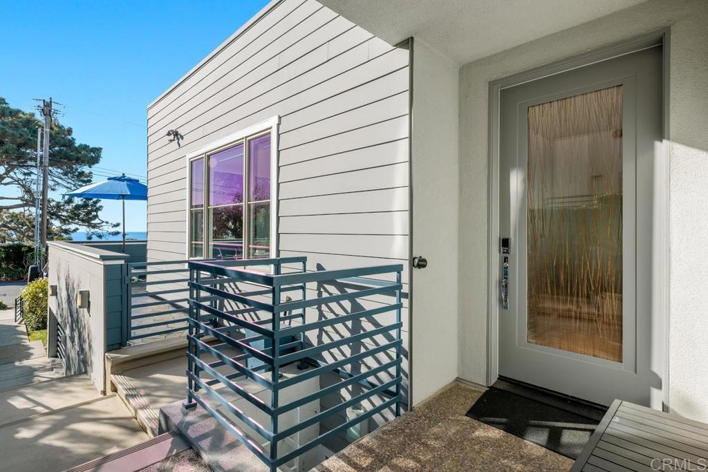 601 Stratford Ct - photo 4