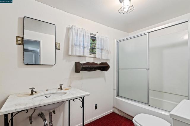 2339 Tice Valley Blvd, Walnut Creek CA: https://media.crmls.org/mediaz/d7cb4458-54b5-4845-b75b-607ab9051db4.jpg