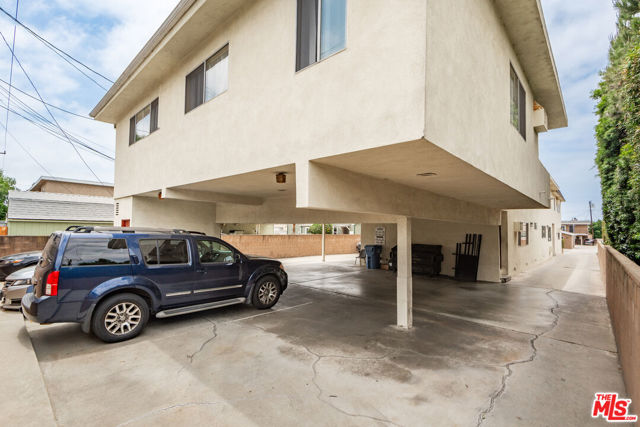 3826 Prospect Avenue, Culver City CA: https://media.crmls.org/mediaz/d7cd2916-e0e2-4438-8bd7-d701c17aa47e.jpg