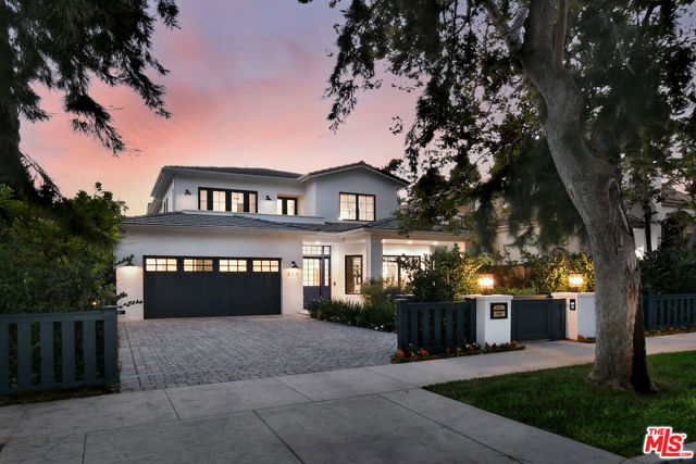 416 21st Place, Santa Monica CA: https://media.crmls.org/mediaz/d7cef3a6-1150-483d-b244-a2f8100e020e.jpg