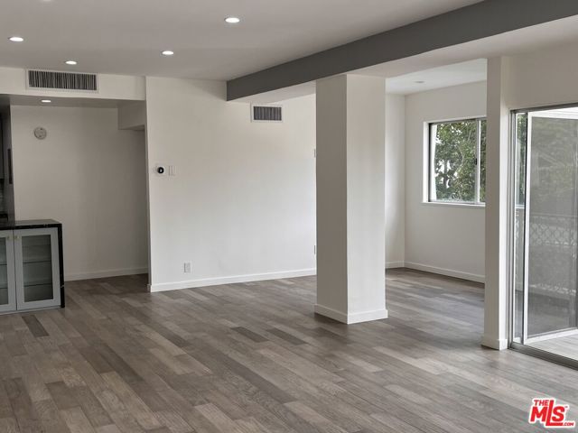10787 Wilshire Boulevard, Los Angeles CA: https://media.crmls.org/mediaz/d7cf1aed-6369-42ae-a9ab-2598fe6f5b0f.jpg