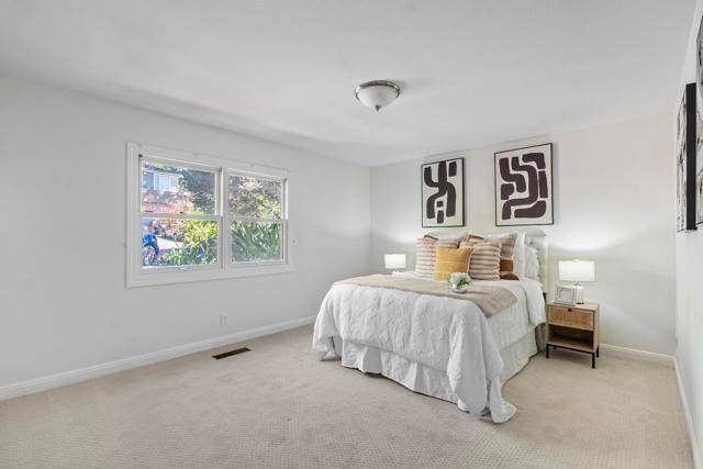 2025 Braemar Road, Oakland CA: https://media.crmls.org/mediaz/d7cff28f-ebb7-4f0f-9b7b-f43bf513a298.jpg