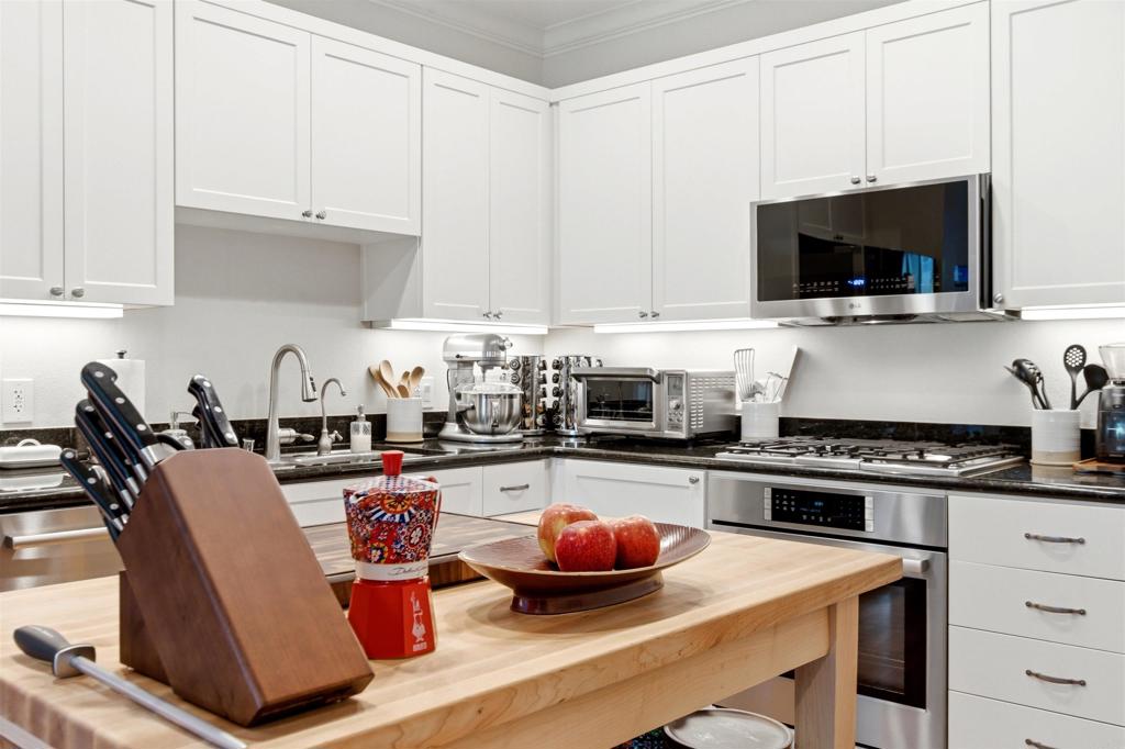 525 11th Avenue - photo 11