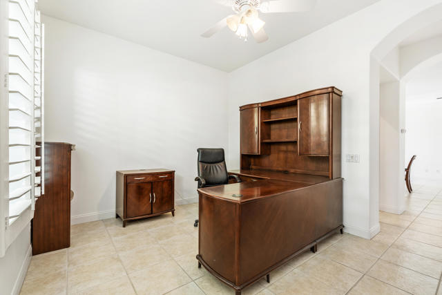Image 22 of 36 For 77 Clavel Court