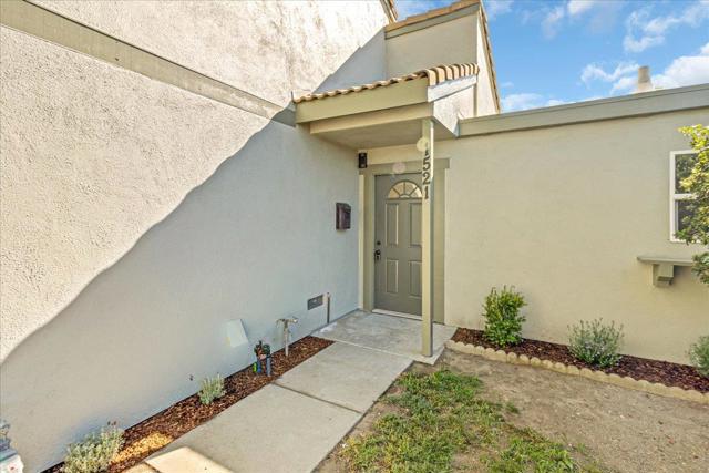 1521 Ebro Circle, Salinas CA: https://media.crmls.org/mediaz/d7d137be-e7d2-4a58-9c51-2e0db0894617.jpg