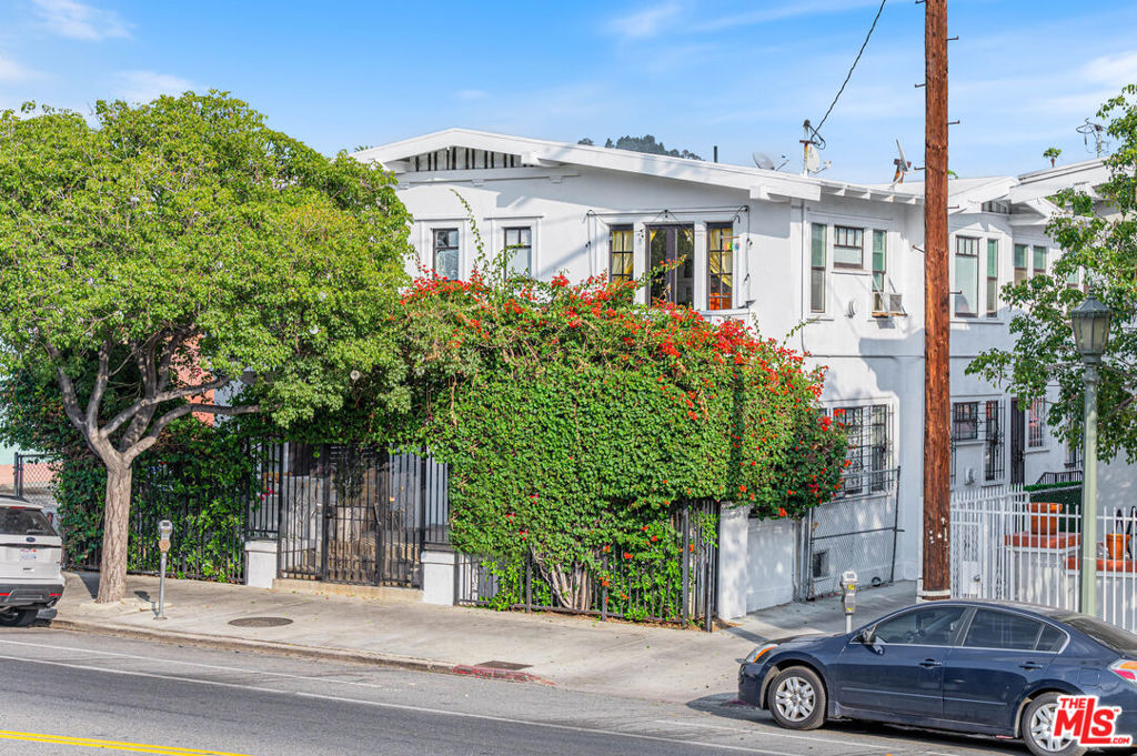 858 N Virgil Avenue, Los Angeles, CA 90029