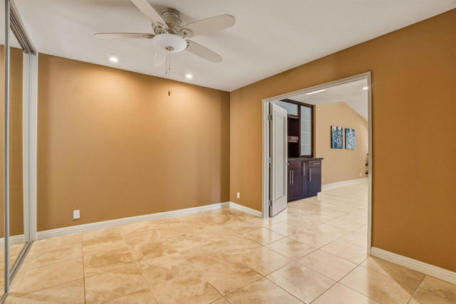 Image 16 of 45 For 72806 Fleetwood Circle