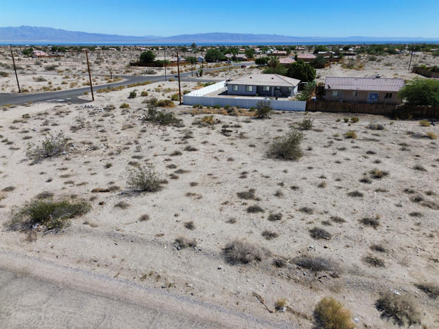 2794 Coco Avenue, Thermal CA: https://media.crmls.org/mediaz/d7d31793-b032-428a-a660-201ce6049761.jpg