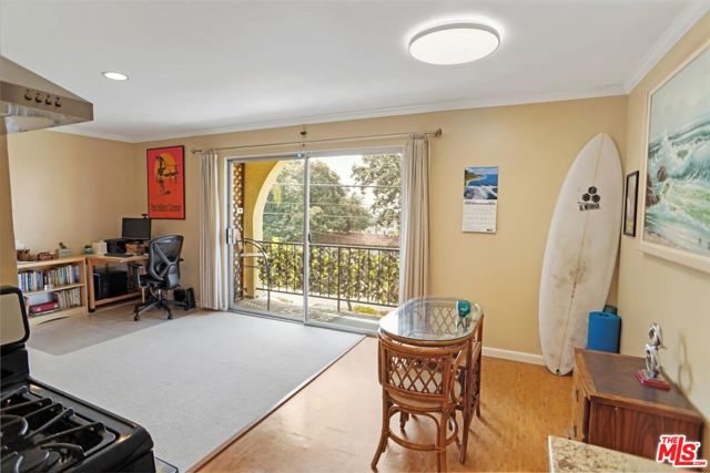 2311 4th Street, Santa Monica CA: https://media.crmls.org/mediaz/d7d3cb46-9252-4d92-b663-fce2824e9788.jpg