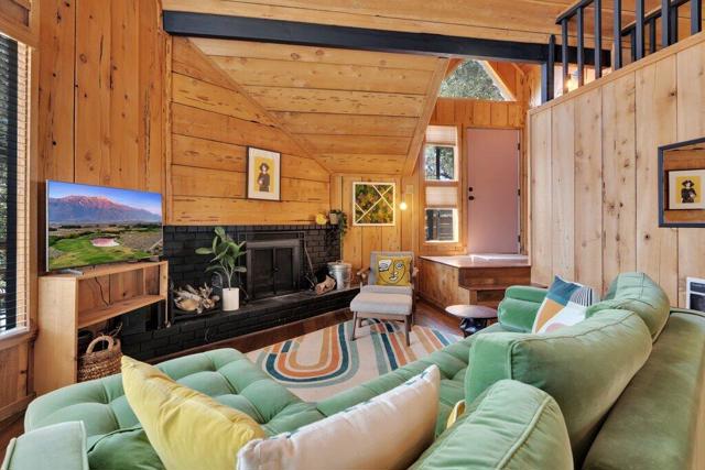 26785 Crestview Drive, Idyllwild CA: https://media.crmls.org/mediaz/d7d44aa5-d523-4846-9e0a-e701bc9646cb.jpg