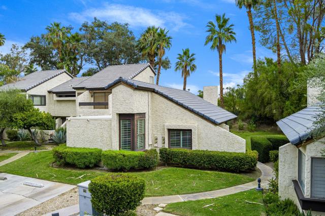47 Portola Drive, Palm Springs CA: https://media.crmls.org/mediaz/d7d49c17-8b5e-44e8-92c8-0bd8912ad6bc.jpg