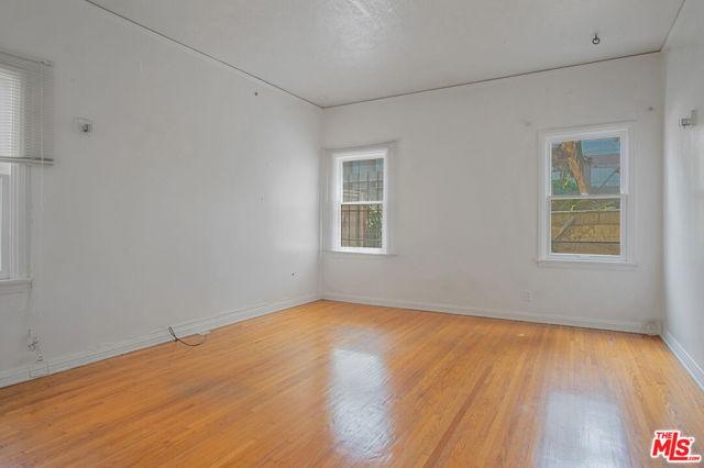 712 S Stanley Avenue, Los Angeles CA: https://media.crmls.org/mediaz/d7d58ab1-76c0-440c-944b-db24f4a67638.jpg