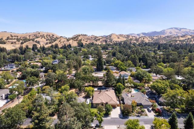 716 Rosewood Drive, Walnut Creek CA: https://media.crmls.org/mediaz/d7d58b76-27a0-43ec-9b29-a4dff3ff2ab6.jpg