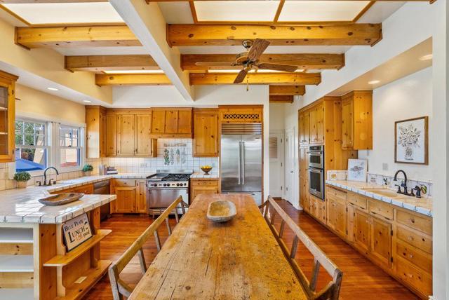 180 Dicicco Terrace, Watsonville CA: https://media.crmls.org/mediaz/d7d5ff28-3bd5-4314-97c2-6d7ef790a6f4.jpg