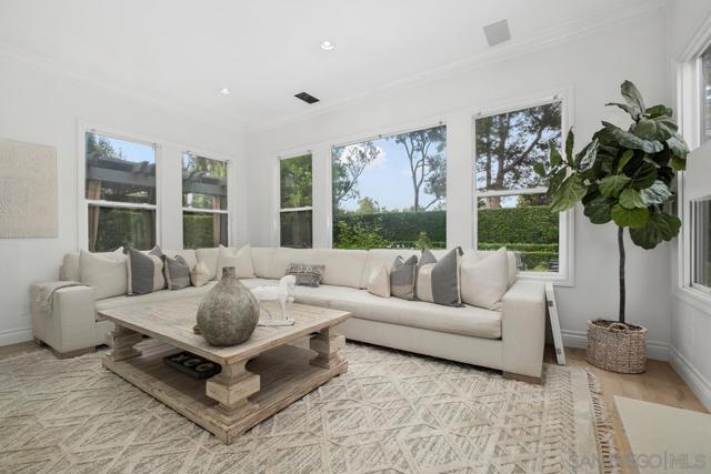 50 Whitehall, Newport Beach CA: https://media.crmls.org/mediaz/d7d82e90-63c7-4694-8c1d-84fb68fbb740.jpg