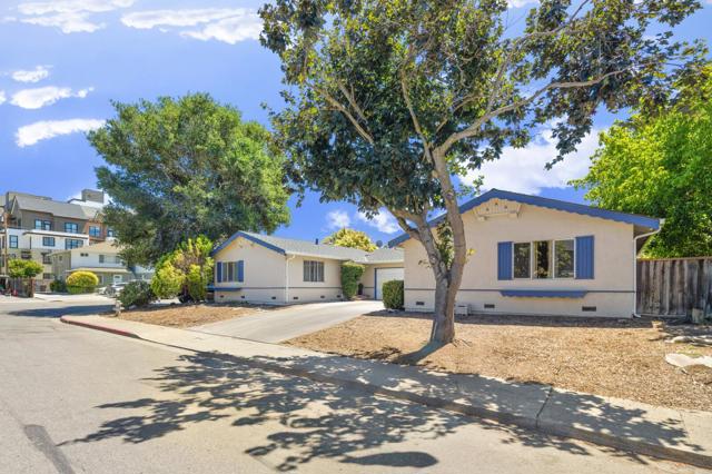 1809 Higdon Avenue, Mountain View CA: https://media.crmls.org/mediaz/d7d8e2ba-3a9d-4a26-9174-d1a7fffd5d0c.jpg